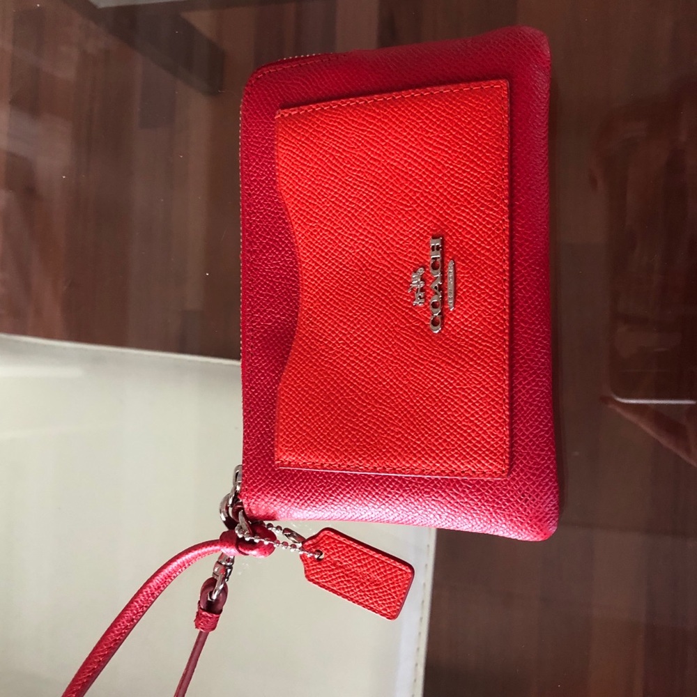 Coach chain purse with wrist strap